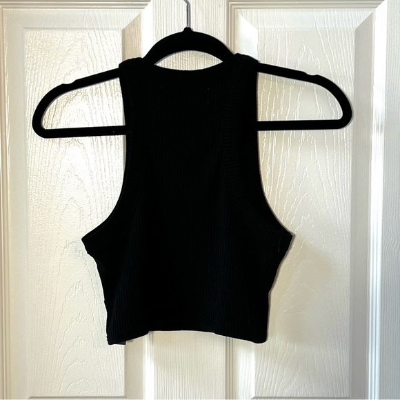 ⭐️ NWOT Savage X Fenty Xssential Heavy Ribbed Cropped Logo Black Tank SZ MEDIUM - Picture 6 of 13